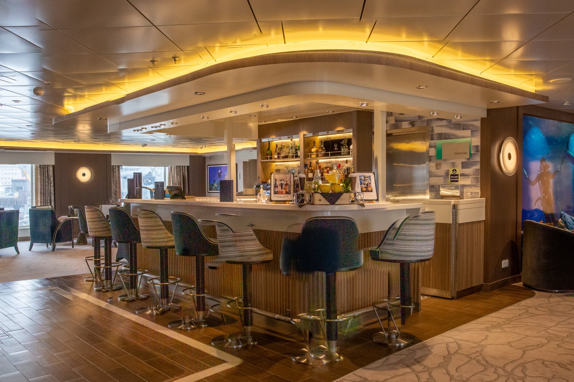 Sylvia-Earle-Tektite-Bar-Deck-5-Pia-Harboure