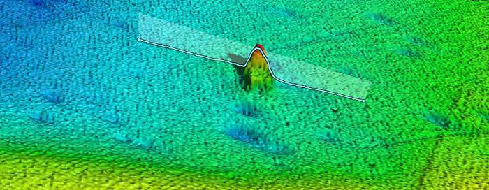 Bei Tests wurden zufällig die Umrisse der Terra Nova auf dem Echolot gesichtet.