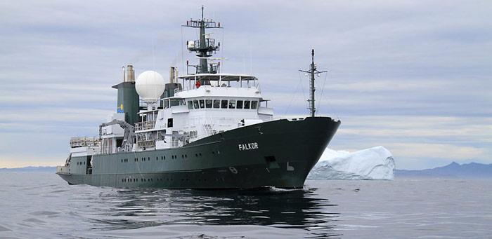 Die R/V Falkor ist das neueste Forschungsschiff des Schmidt Ocean Institut und hat auf einer Testfahrt den sensationellen Fund gemacht.