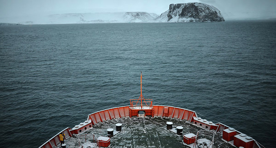 Neben dem Luftabwehrsystem baut Russland neue Eisbrecher und U-Boote.